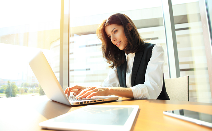 Online MBA in India: Advantages & Comparison